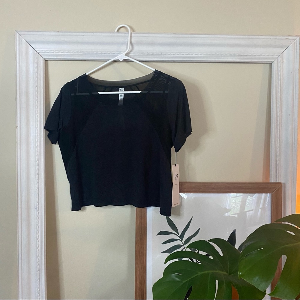 Alo Crop Top
